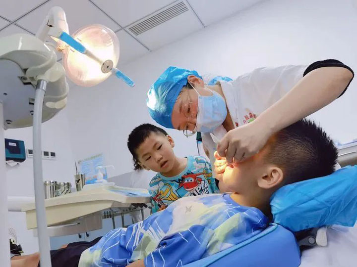 口腔健康从小做起——广济医院开展儿童口腔健康体检活动